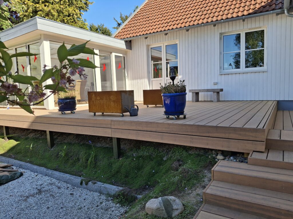 Bambusdanmark - terrasse set nedefra