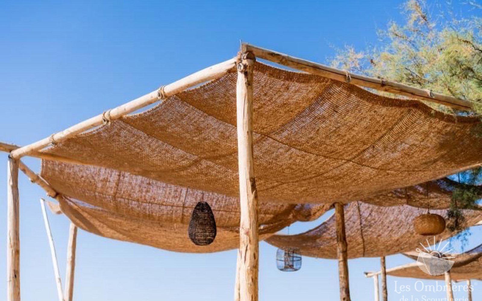 Bambusdanmark model 3 solskærm med træstolper