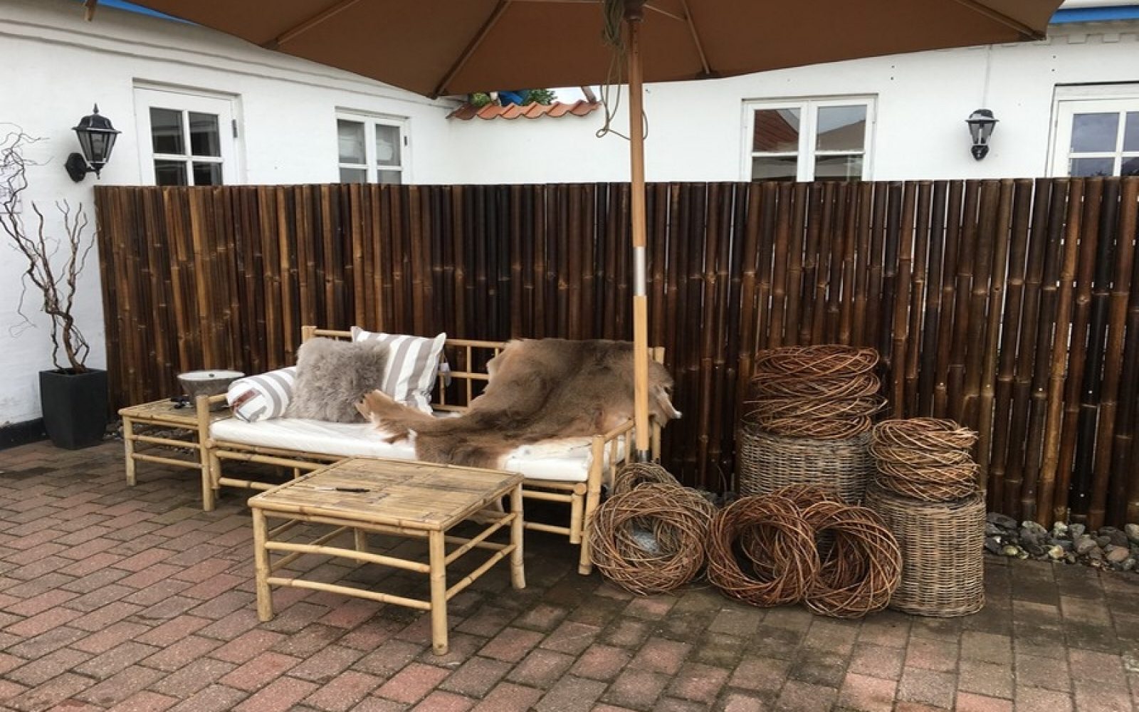 Opsat hegn Enggården